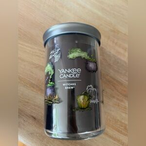 SOLD COPY - New Yankee Candle Autumn Witches Brew 20 oz 2 Wick Signature Large